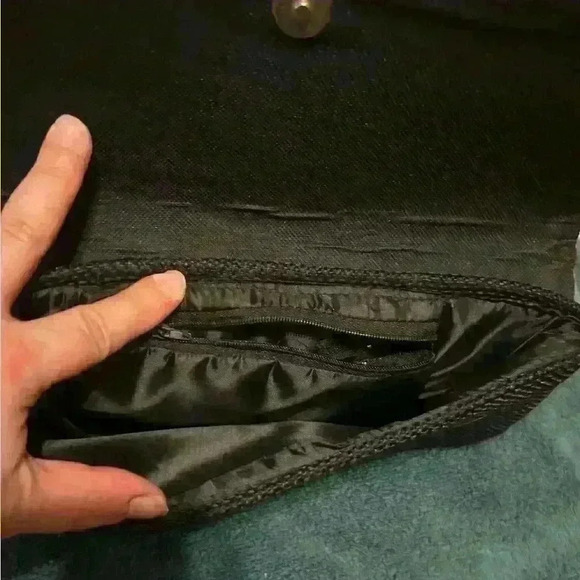 Stunning black and red clutch, hand woven zebra print very clean condition - Picture 3 of 3